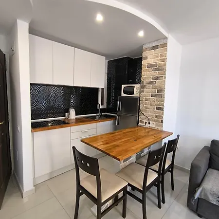 Apartament Torres De Yomely *