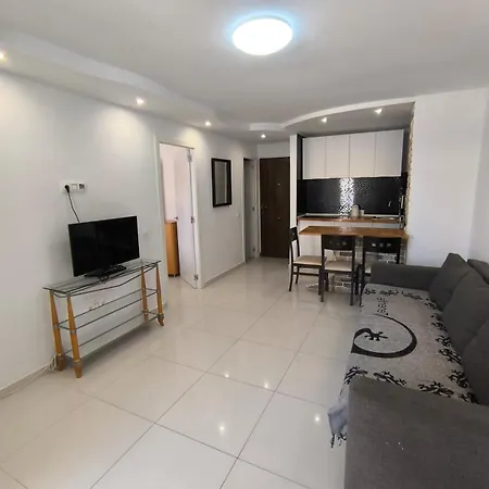Torres De Yomely Apartament